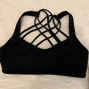 Lululemon free to be wild bra 6